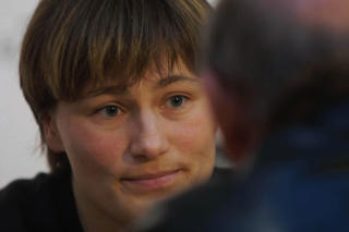 �GAL OG GENIAL�: Mia Hundvin sier hun ikke kan annet enn � like Anja Andersen.
Foto: Erik Lundtang, Scanpix