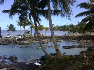 �DELAGT PARADIS: Sinalei-resorten p� Samoa b�rer tydelig preg av tsunamien. Foto: REUTERS/Scanpix