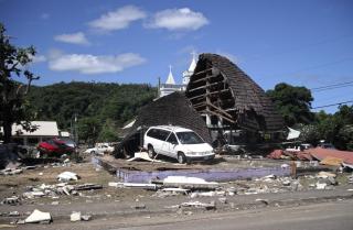 STORE �DELEGGELSER: Slik s� det ut etter at tsunamien rammet landsbyen Leone p� Amerikansk Samoa. Foto: REUTERS/Raj Borsellino/Scanpix