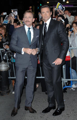  POSERTE FOR FOTOGRAFENE: Daniel Craig og Hugh Jackman p� premieren av showet �Steady Rain�. Foto: STELLA PICTURES
