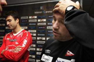 D�RLIG ANDREOMGANG: FFK-trener Tom Nordlie mener andreomgangen kostet FFK poeng. Foto: Terje Bendiksby / Scanpix