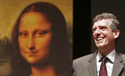 I MC-TR�BBEL: Presidenten i Louvre, Henri Loyrette, har godkjent at McDonald�s f�r �pne utsalg i det verdenskjente museet. Det har ikke g�tt up�aktet hen, verken hos mat- eller kunstelskere i Frankrike. Foto: Scanpix