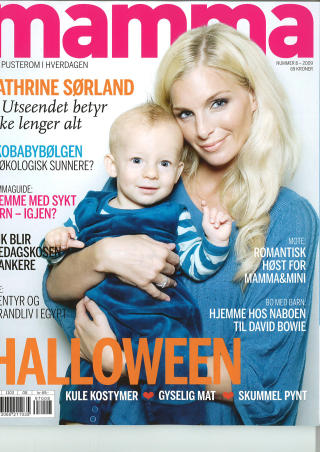 VISER FRAM LEON: Kathrine S�rland i Mamma, etter at avtalen med Se og H�r om bare � vise fram s�nnen i deres blad, utl�p 1. oktober. Faksimile: MAMMA