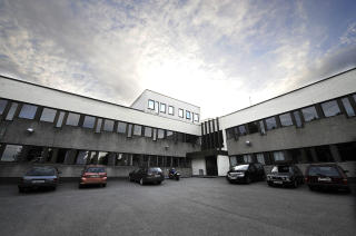 HER SKJEDDE DET: Elever fra Galterud skole i Drammen har laget hatside om l�reren sin p� Facebook. Foto: Rune Folkedal, Drammens Tidende.