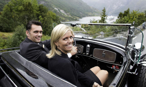 BUICK: Sindre og Monja M. Mjelva. i Buick President 1932,8 sylinder rekkemotor, 114 hk.