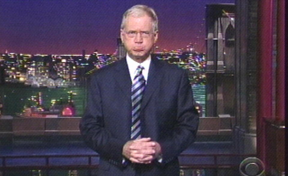 VAR UTRO: David Letterman ytret en unnskyldning til kona, som han bedro, og sine ansatte under mandagens sending. - Jeg tenkte ikke klart, sa talkshowverten om sine seksuelle forhold med ansatte. Foto: AP Photo/CBS/Scanpix