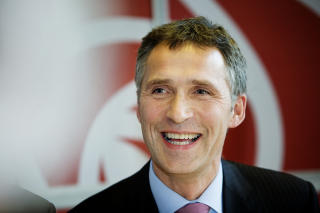 PRESENTERER NY PLATTFORM: I dag klokka 15 presenterer regjeringen den nye regjeringsplattformen, if�lge Jens Stoltenberg selv. Foto: DAGBLADET