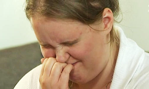 GR�T: Det er snart to m�neder siden den svaksynte jenta fra Vevang utenfor Molde fikk avslag av dommer Peter Peters i X Factor, men f�rst i g�r fikk hun selv og 538 000 tv-seere se henne gr�te p� tv.