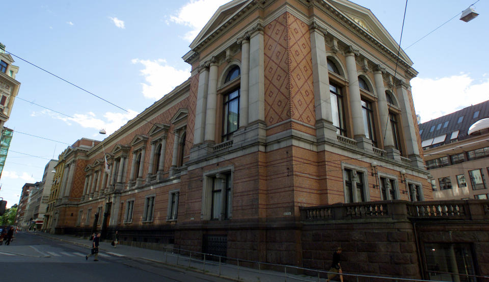 MAJESTETISK:  Hovedkvarteret til frimurerne er i denne bygningen som ligger sv�rt sentralt i Oslo, like ved Stortinget. Foto: Lise �serud / SCANPIX