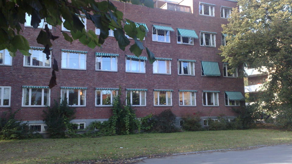 FORSVANT HERFRA: Moren hadde samv�r med barnet da hun, en ukjent mann og barnet forsvant fra stedet. Politiet p� �stlandet jakter n� personene. Foto: Hans Arne Vedlog