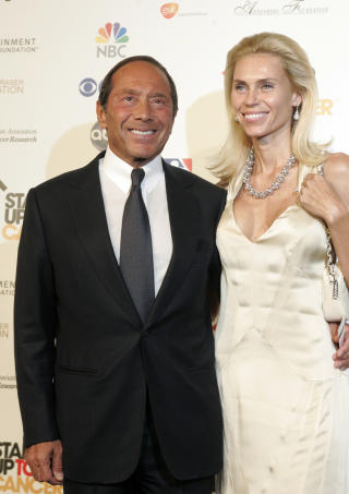 DEN GANG DA: Paul og Anna Anka p� en kreftgalla i 2008. Foto: REUTERS/Fred Prouser/Scanpix