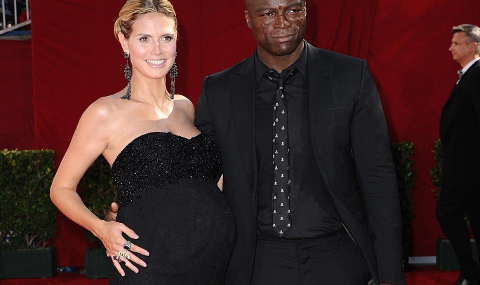 BARN NUMMER FIRE: Fredag kom Heidi Klum og Seals nye lille datter til verden. En stolt far forklarte i g�r kveld f�lelsen den lille ga ham. Her er de p� Emmy-festen sist m�ned. Foto: STELLA PICTURES