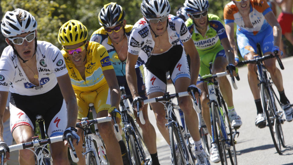 TIL PYRENEENE: Det er 100 �r siden Pyreneene var p� Tour de France-programmet for f�rste gang. Det blir markert neste sommer. Foto: AP