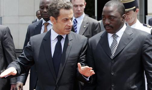 HVEM ER PENEST? Kongo-president Joseph Kabila, som tok listas fjerdeplass, prater med Frankrikes president, og listas 28. plass, Nicolas Sarkozy. Foto: REUTERS/Scanpix