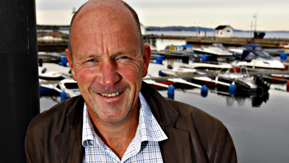 TILBAKE TIL 14: P�troppende toppfotballsjef i NFF, Nils Johan Semb, vil tilbake til 14 lag i den �verste norske divisjonen.Foto: Arnt E. Folvik