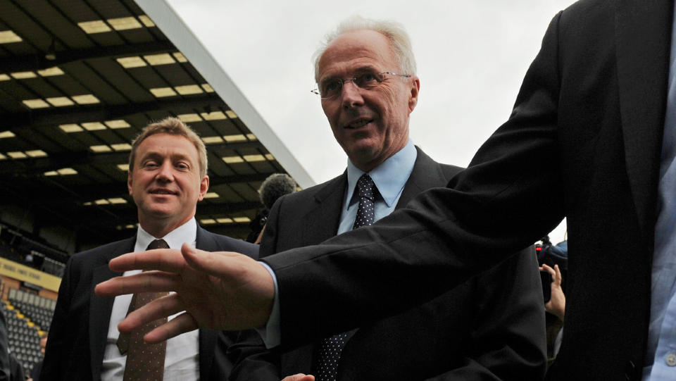 NEKTET SVENNIS DOBBELTJOBB: Notts Countys styreformann Peter Trembling (t.v.) sier klubben ikke godtok sportsdirekt�r Sven-G�ran Eriksson id� om � kombinere jobben med � v�re landslagssjef for Sverige. Foto: Paul Ellis, AFP/Scanpix
