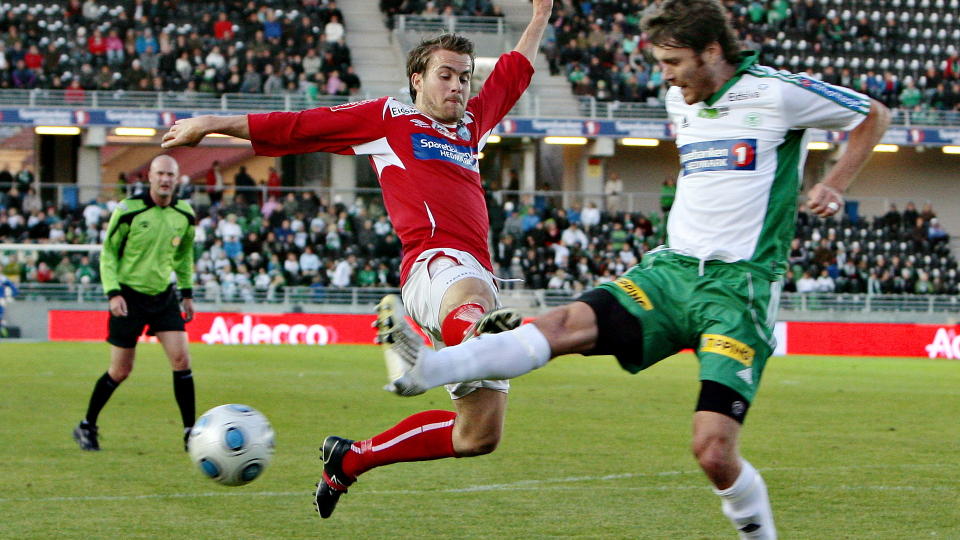 KOSTNADSBEVISSTE: Kongsvinger tapte sin siste kamp mot Hamkam, men �rjan Berg Hansen (t.v.) og KIL er p� vet mot Tippeligaen. Det skjer med lavbudsjett. Foto: Arnt E. Folvik