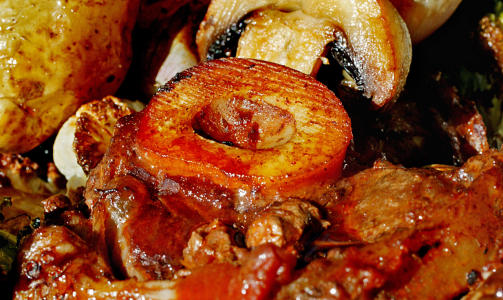 OSSO BUCO AV ELG: En viltvariant av den klassiske italienske retten. Foto: Mette M�ller