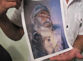 FIKK PENGER: I forrige uke skal den ledende Taliban-kommandanten Ghulam Yahya Akbari blitt drept i Herat. Han skal v�re en av oppr�rslederne som fikk penger av italienerne for � ikke angripe. Foto: AFP PHOTO/Reza SHIRMOHAMMADI/SCANPIX