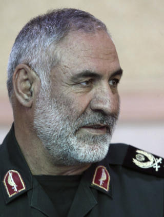 FEM OFFISERER MISTET LIVET: Nestsjefen for bakkestyrkene, general Nur-Ali Shushtari, skal ha mistet livet i selvmordsangrepet hvor minst 20 mennekser skal ha blitt drept.  
(AP Photo/Fars News Agency, Hasan Ghaedi)