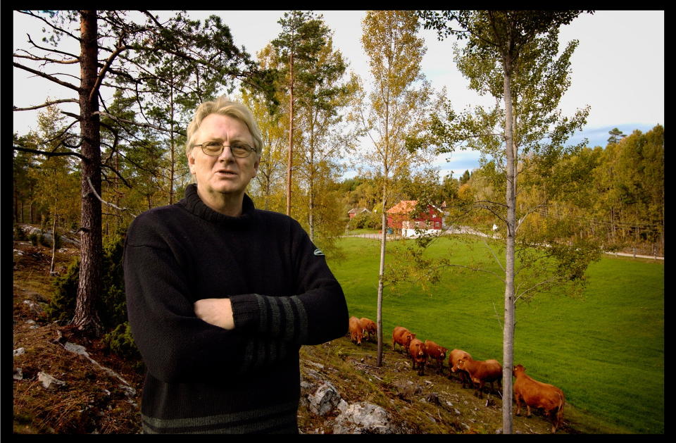 KONFLIKT: Tore Stubberud f�lger i �Hilal�-forfatter Torgrim Eggens fotspor med en roman som tematiserer kj�rlighet mellom to h�yst ulike kulturer. Foto: Lars Eivind Bones