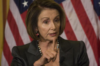 ST�TTE FRA ARMENERE: Speaker i Huset, Nancy Pelosi, er fra California, og har sterke st�ttespillere og lobbyister blant armenere. Hun st�tter en amerikansk offisiell anerkjennelse av folkemordet. Foto: AP /Harry Hamburg