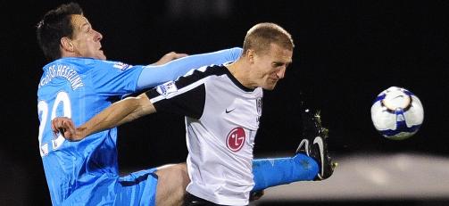 FULL KONTROLL: Brede Hangeland og Fulham-forsvaret hadde full kontroll p� Hull. Foto: REUTERS