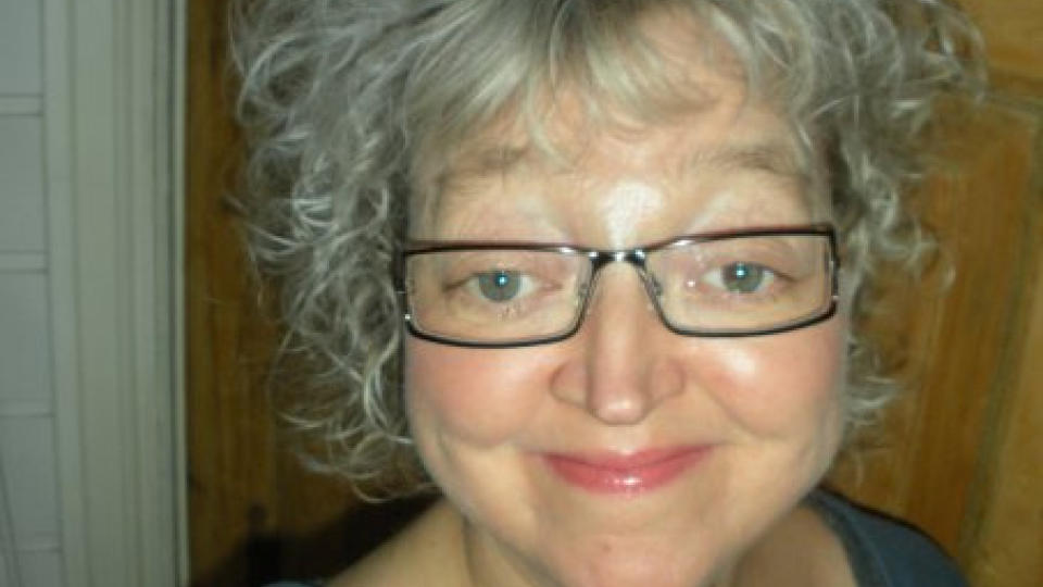 M�NEDENS POET: Marte Wolden lar seg b�de inspirere av hverdagen og �det rare�. FOTO: PRIVAT