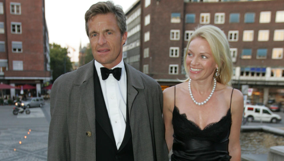 RIKERE ENN SOM S�: Jan Haudemann-Andersen (51) mener selv han er god for 763, ikke 63 millioner kroner. Her sammen med kona Signe i 2006. Paret skal n� skilles etter at Haudemann-Andersen har funnet kj�rligheten med Marte Krogh. Foto: STELLA PICTURES