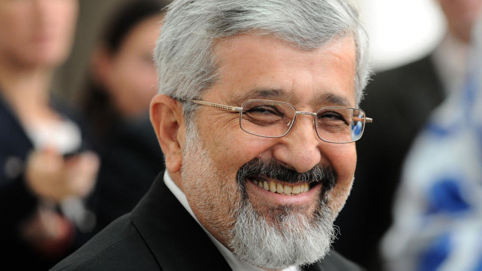 DELTOK I M�TET: Irans Ali Asghar Soltanieh. Foto: AFP PHOTO/SAMUEL KUBANI/Scanpix