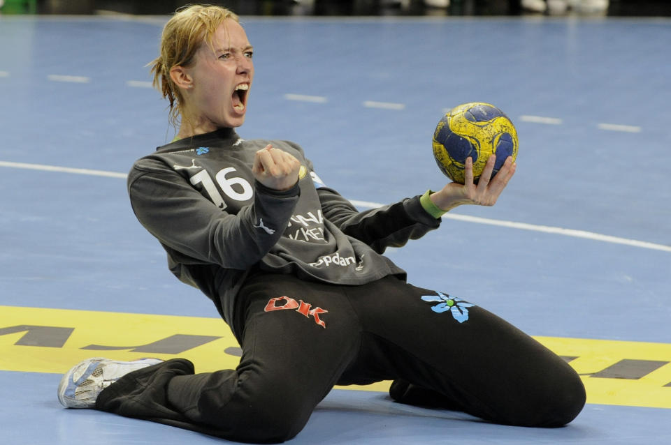 BYTTER BEITE: Katrine Lunde Haraldsen har hatt stor suksess i Viborg med blant annet Champions League-seier, men n� slutter den norske landslagskeeperen i klubben.Foto: SCANPIX/AP Photo/Bela Szandelszky