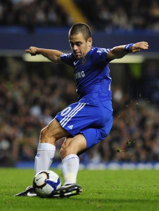 GJORDE COMEBACK: Skader har holdt Joe Cole utenfor fotballbanen i ti m�neder. Mot Blackburn gjorde han comeback. Foto: Toby Melville / REUTERS.