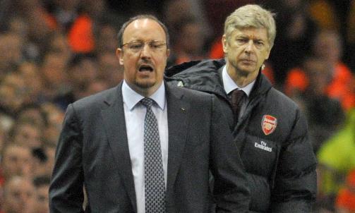FORAN WENGER: Rafael Benitez' 200 f�rste seriekamper har v�rt bedre enn de 200 f�rste Arsene Wenger hadde i Arsenal - men Wenger vant seriegull. Foto: EPA
