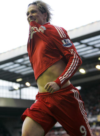 TROR P� GULL IGJEN: Fernando Torres mener seieren mot United har reddet sesongen. Foto: AP Photo/Tim Hales