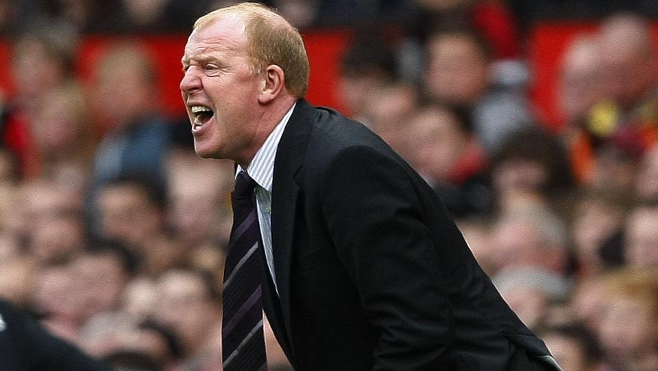 SYKE SPILLERE: Bolton-trener Gary Megson forteller at klubben har fire spillere smittet. Foto: REUTERS/Phil Noble