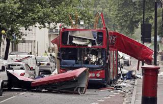 PLANLAGT I WAZIRISTAN: 7. juli-angrepet i London ble planlagt i de pakistanske stammeomr�dene. 52 d�de og mer enn 700 ble skadd i bombeangrepene mot Londons transportsystem. Foto:  EPA/Peter Macdiarmid