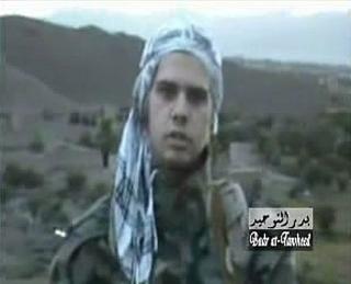 TYSK KONVERTITT OG JIHADIST: En ung tysk konvertitt har tatt navnet Abdulgaffar El Almani og oppfordrer n� til hellig krig via internett. Han heter antakelig Eric Breininger. Ogs� han skal ha hatt tilh�righet til Sauerland-cellen og fikk opptrening i de pakistanske stammeomr�dene. Foto: EPA/DSK