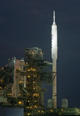 REKORD: Med sine 100 meter er Ares I-X for �yeblikket den h�yeste raketten i verden. Foto: AP Photo/John Raoux/Scanpix