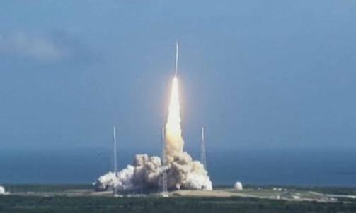 VAKKERT: Ares I-X tok omsider av. Foto: NASA TV/Spaceflightnow.com