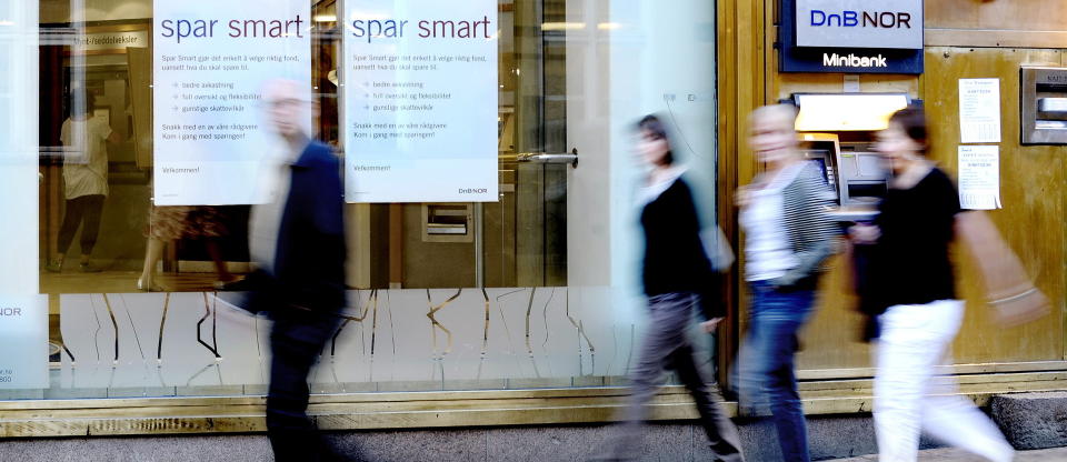 INGEN RENTE�KNING F�R NYTT�R: Skal man tro finansanalytikerne, kommer Norges Bank til � holde renta uendret p� �rets siste rentem�te p� onsdag. Norges Bank har likevel signalisert at renta skal tilbake p� 5-6 prosent i l�pet av noen �r.   Arkivfoto: SCANPIX