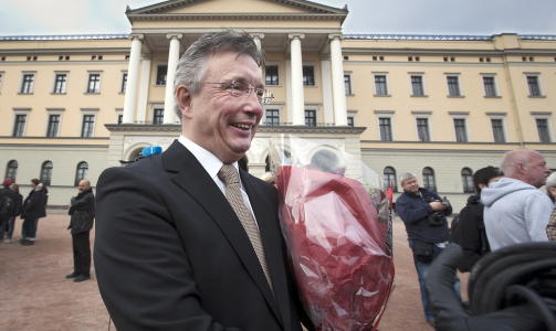 Oslo, 20091020.  Den nye Stoltenberg-regjeringen ble presentert p� Slottsplassen etter ekstraordin�rt statsr�d. Samordningsminister Karl-Eirik Schj�tt-Pedersen.   Foto: Henning Lilleg�rd / Dagbladet