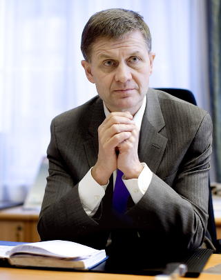 IMPONERT: Milj�vernminister Erik Solheim skryter av Guyana i kampen mot avskoging og klimaforandringer. Foto: Espen R�st / Dagbladet