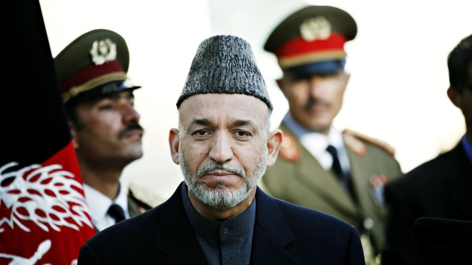 INVITERER: Afghanistans president Hamid Karzai har invitert Taliban til � delta i et fredsr�d i et fors�k p� � f� slutt p� den �relange konflikten.

FOTO: SVEINUNG UDDU YSTAD, Dagbladet