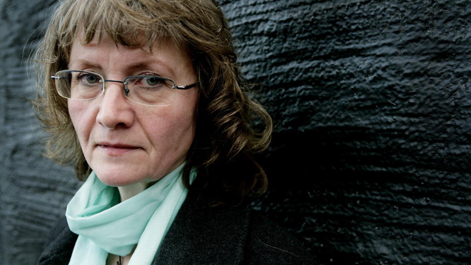 SKEPTISK: Eva Gabrielsson, enka etter Stieg Larsson, er skeptisk til at Larssons far og bror kommer med tilbud via media. 
Foto: Olle Sporrong
