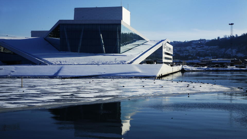 DRUKNER IKKE: Operaen ligger trygt tross klimaendringer og stigende hav, mener professor Willy Fjeldsgaard.
Foto: Steinar Buholm /Dagbladet.