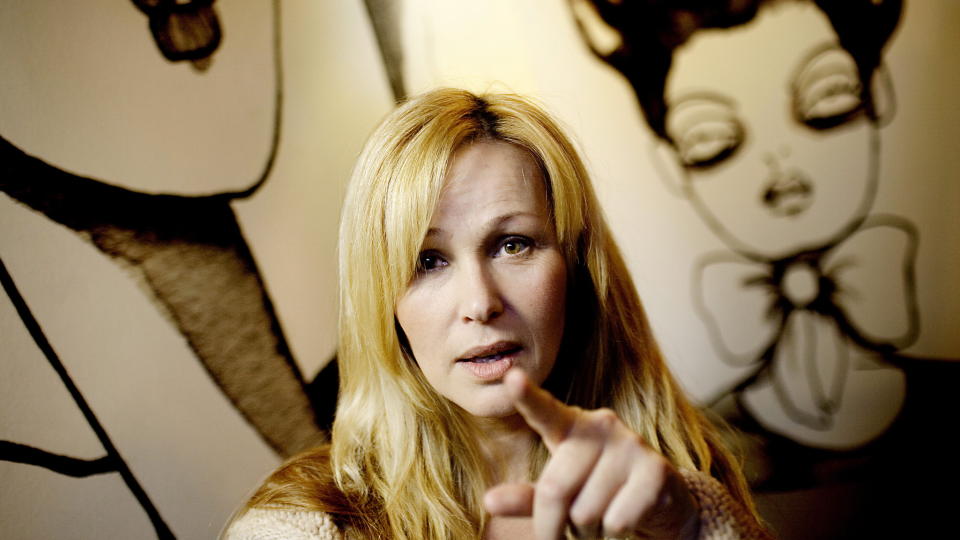EN AV MANGE: Dorthe Skappels �Sirkusprinsessen� er den siste i rekken av barneb�ker skrevet av kjendiser. Neste uke kommer Kjell Magne Bondevik med barnebok &mdash; og over nytt�r f�lger kulturminister Anniken Huitfeldt. Foto: Lars Eivind Bones.