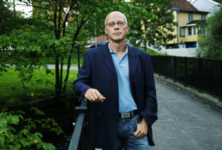 NOK MED TRE: Overlege Bj�rn Iversen i Folkehelseinstituttet mener Bod� kommunes valg neppe er godt nok gjennomtenkt. 
Foto: Steinar Buholm / Dagbladet.