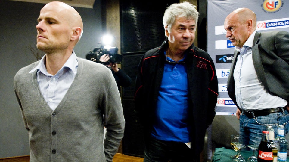 STORFORN�YD TOPPFOTBALLSJEF: Nils Johan Semb sier b�de J�nsson og Sollied gjorde meget solide inntrykk, men han er trygg p� at Drillo og St�le Solbakken var det rette valget. - Jeg valgte l�sningen jeg hadde mest trua p�, sier han. 
Foto: Heiko Junge / Scanpix