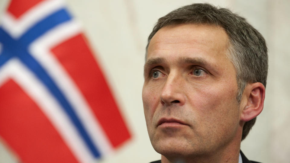 TRUET HAN REGJERINGSPARTNERNE? Stoltenberg ble presset av opposisjonen i kveld. 
Foto: Leif R Jansson / Scanpix