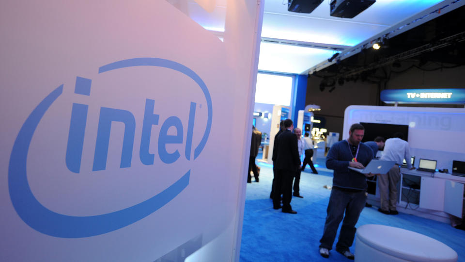 GIGANT: Intel beskyldes for omfattende bestikkelser og ut�velse av press. Her er selskapet til stede p� en datamesse i Las Vegas. Foto: AFP PHOTO / ROBYN BECK / Scanpix